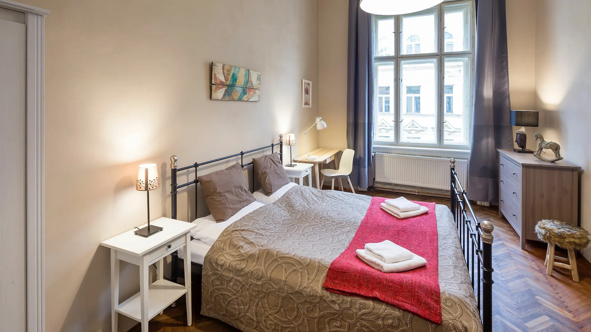 Old Town Square - Dlouha Apartments Prag Tjeckien