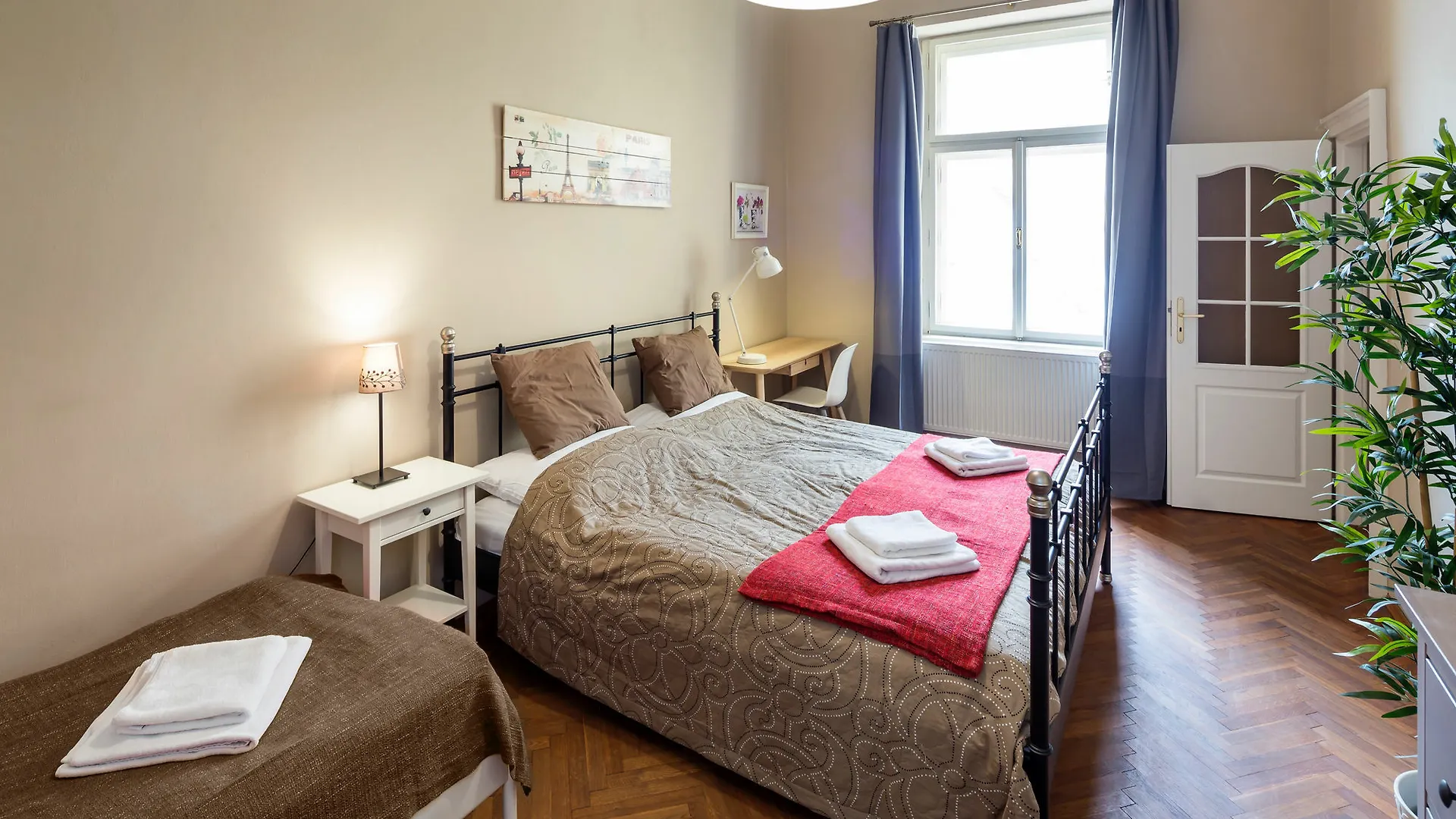 Old Town Square - Dlouha Apartments Prag