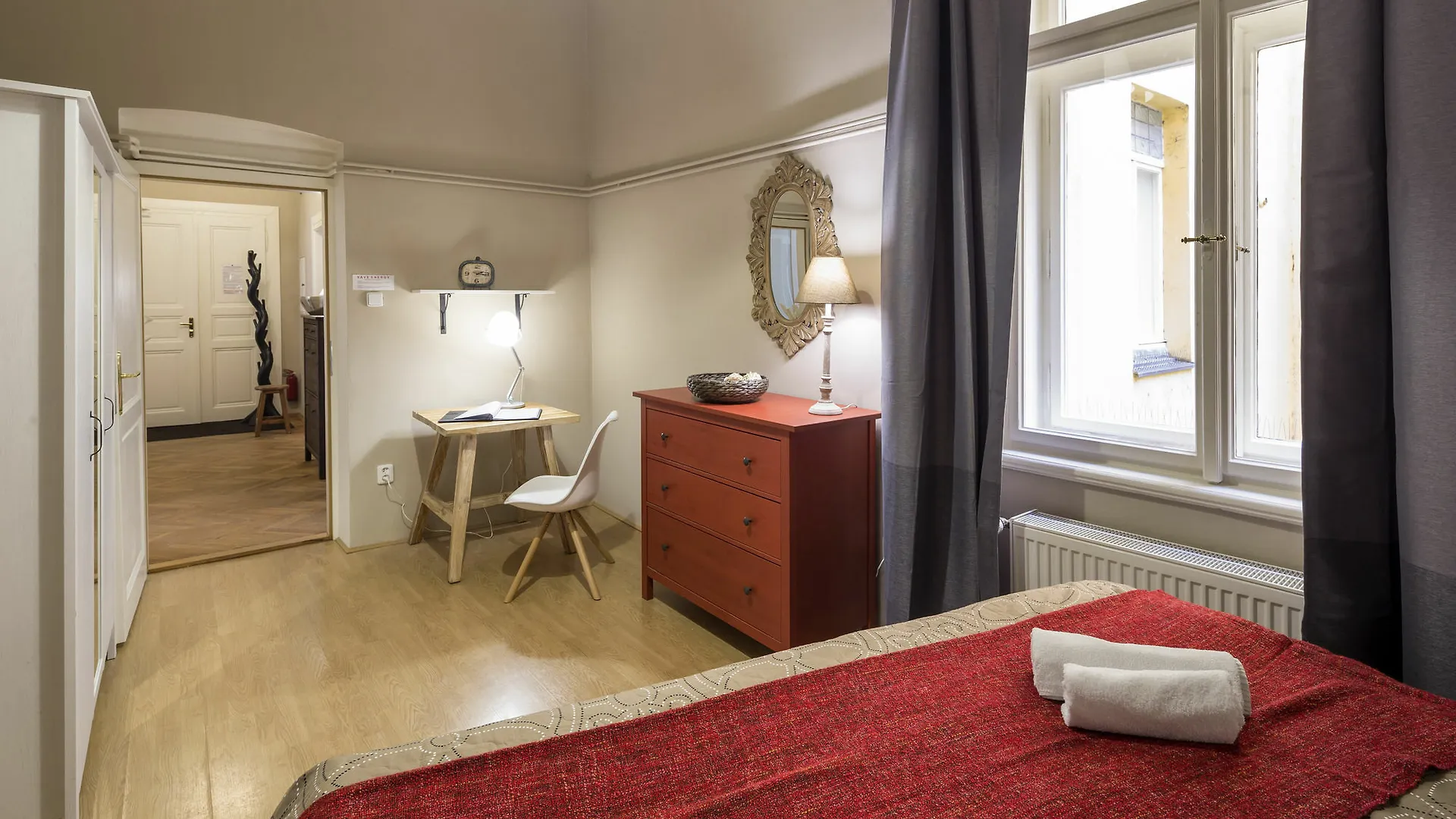 Old Town Square - Dlouha Apartments Prag 0*,