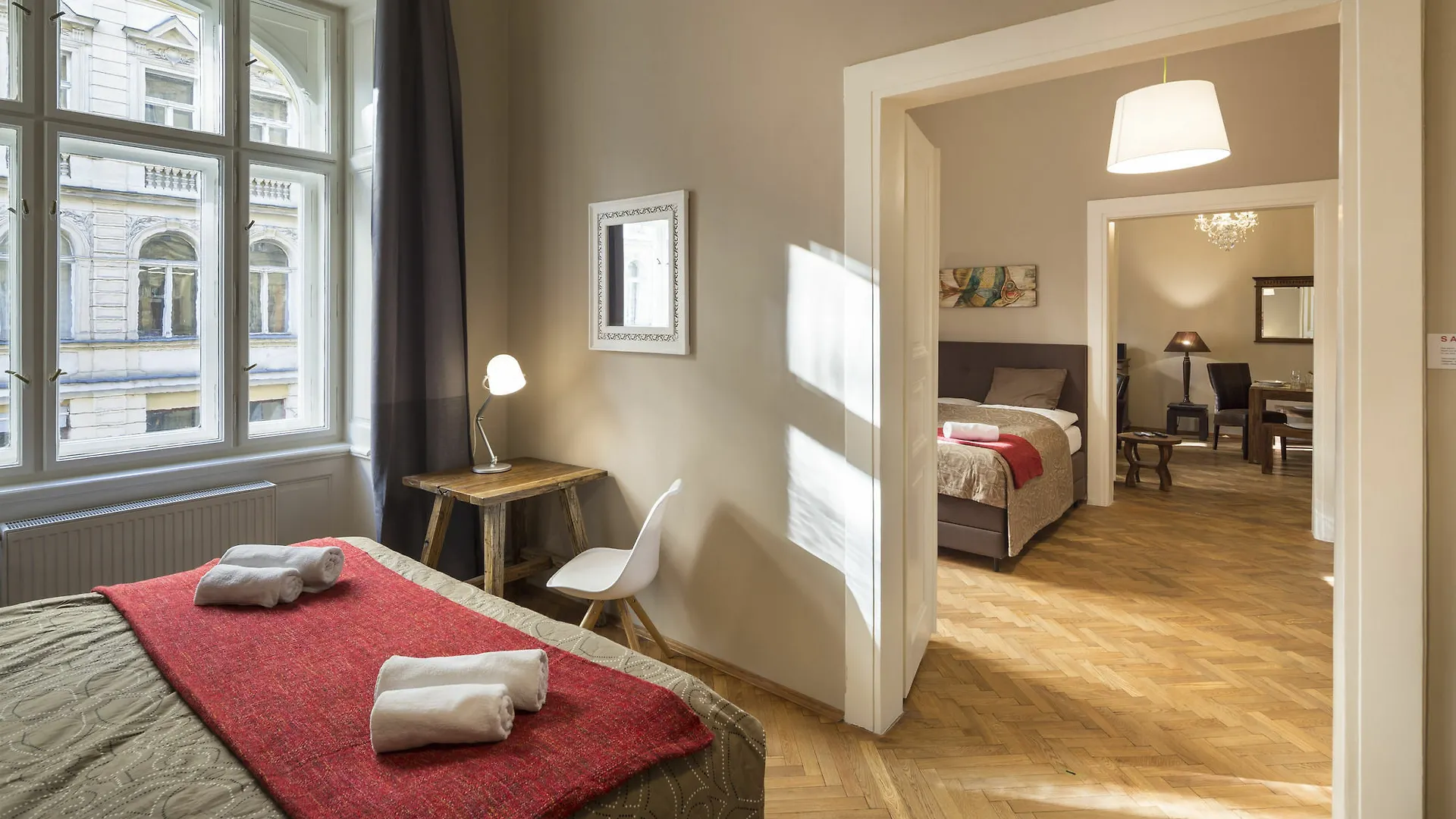 Old Town Square - Dlouha Apartments Prag Tjeckien