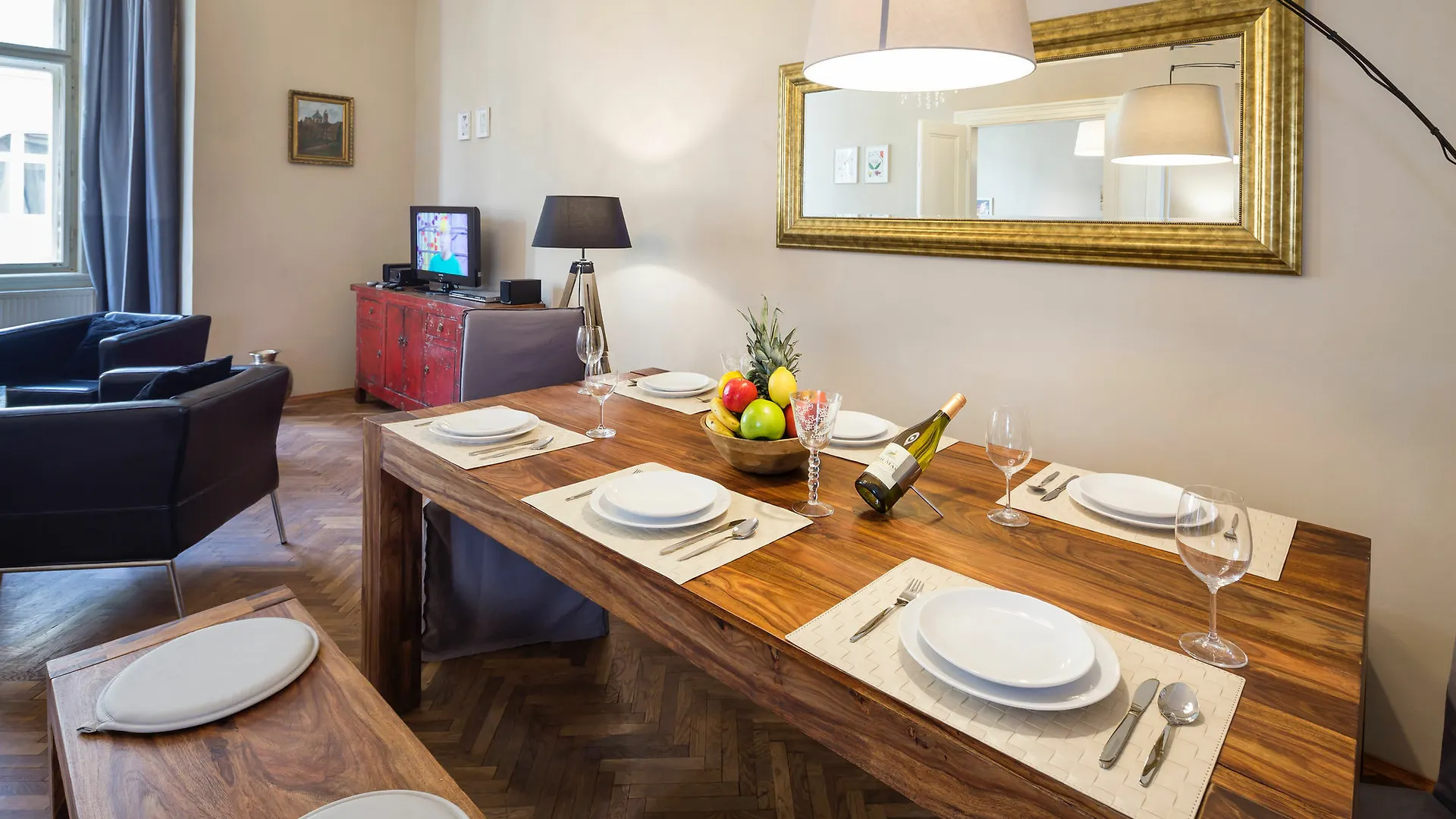 Old Town Square - Dlouha Apartments Prag